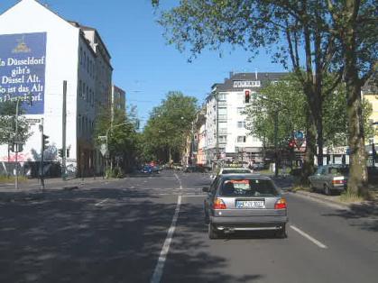  Bild: Kreuzung Elisabethstr. / Bachstr. / Friedrichstr., Richtung Osten 