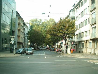  Bild: Kreuzung Elisabethstr. / Fürstenwall, Richtung Westen 