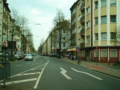  Bild: Kreuzung Lessingstr. / Ellerstr., Richtung Osten 