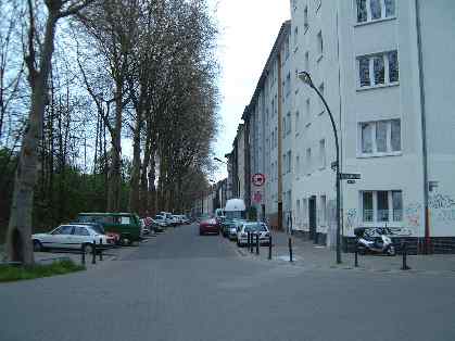  Bild: Kreuzung Weberstr. / Färberstr. / Esmarchstr., Richtung Osten 