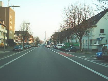  Bild: Kreuzung Fleher Str. / Fritz-Reuter-Str., Richtung Süden 