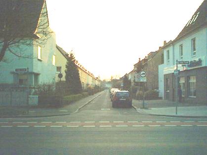  Bild: Kreuzung Fleher Str. / Fritz-Reuter-Str., Richtung Westen 