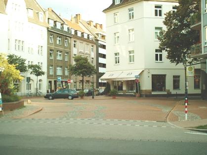  Bild: Kreuzung Hammer Str. / Erftstr. / Neckarstr. / Gilbachstr., Richtung Osten 