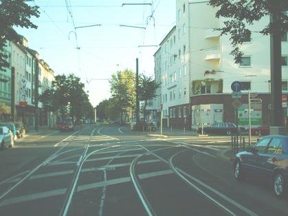  Bild: Kreuzung Himmelgeister Str. / Am Steinberg, Richtung Süden 