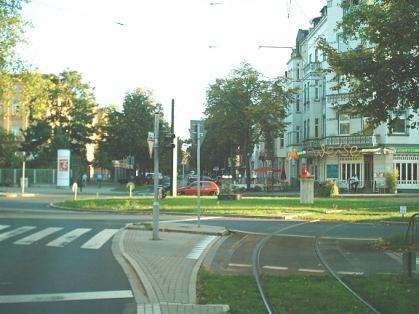  Bild: Kreuzung Himmelgeister Str. / Moorenstr. / Ulenbergstr., Richtung Süden 