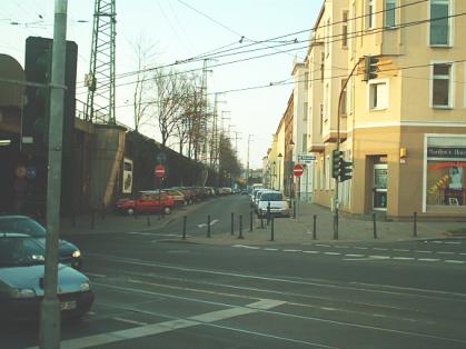  Bild: Kreuzung Arminstr. / Sonnenstr. / Hüttenstr., Richtung Norden 