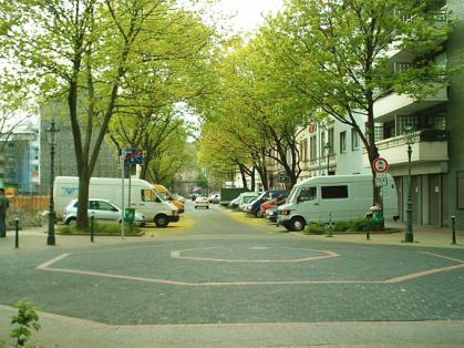  Bild: Kreuzung Lessingstr. / Industriestr., Richtung Westen 