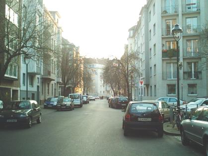  Bild: Kreuzung Antoniusstr. / Kirchfeldstr., Richtung Westen 