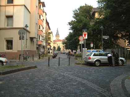  Bild: Kreuzung Konkordiastr. / Düsselstr., Richtung Osten 