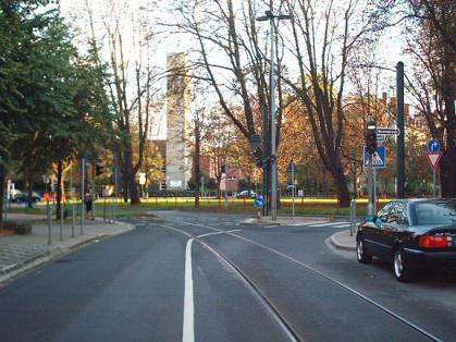  Bild: Kreuzung Merowingerstr. / Ulenbergstr. / Chlodwigstr., Richtung Süden 