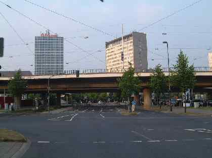  Bild: Kreuzung Hubertusstr. / Neusser Str., Richtung NordenNordosten 