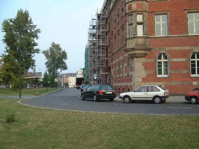  Bild: Kreuzung Hubertusstr. / Moselstr., Richtung OstenSüdosten 