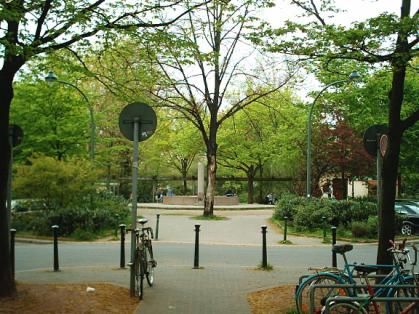  Bild: Kreuzung Volksgartenstr. / Sonnenstr., Richtung Norden 