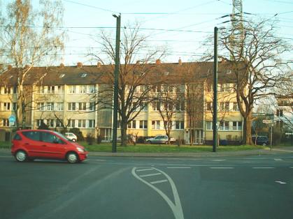  Bild: Kreuzung Volmerswerther Str. / Aachener Str., Richtung Süden 